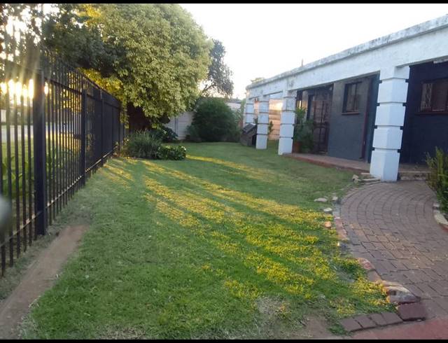 4 BEDROOM HOUSE FOR SALE IN BEYERS PARK